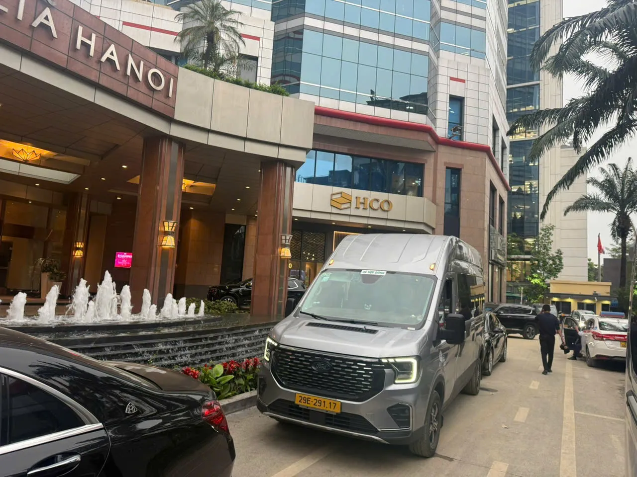 Xe 16 chỗ Thái Bình đi Hà Nội 1 ngày Xe 16 chỗ Thái Bình đi Hà Nội 1 ngày
