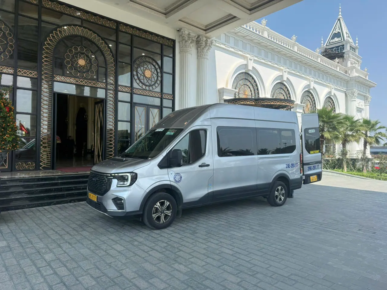 Xe 16 chỗ Thường Tín đi Tràng An Ninh Bình Xe 16 chỗ Thường Tín đi Tràng An Ninh Bình